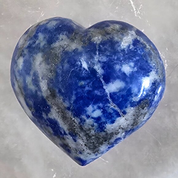 Lapis Lazuli Heart – Truth • Intuition • Sacred Connection - Picture 2 of 2